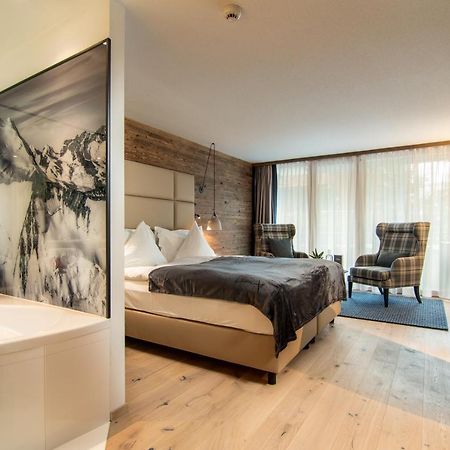 Walliserhof Grand-Hotel & Spa Relais & Chateaux Саас-Фее Екстериор снимка