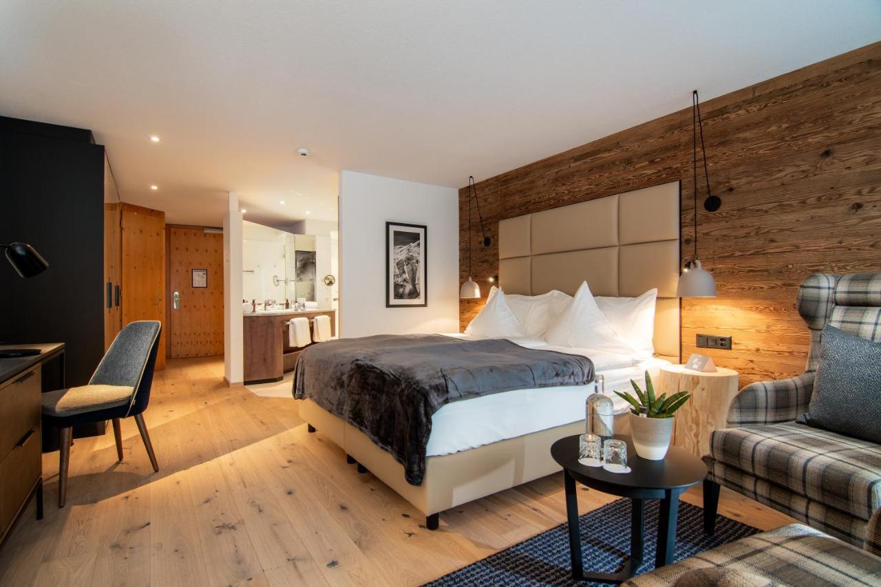 Walliserhof Grand-Hotel & Spa Relais & Chateaux Саас-Фее Екстериор снимка