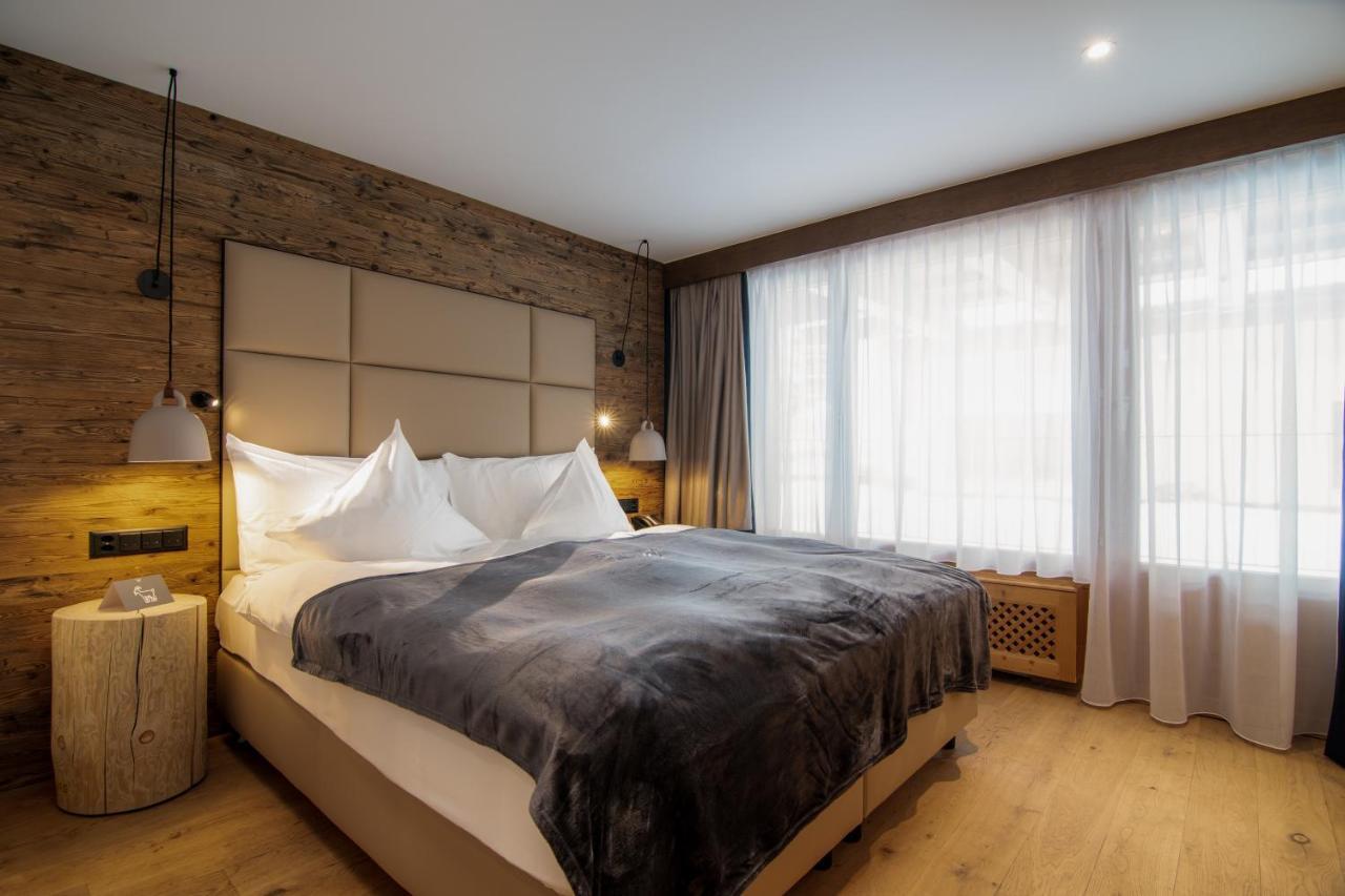 Walliserhof Grand-Hotel & Spa Relais & Chateaux Саас-Фее Екстериор снимка
